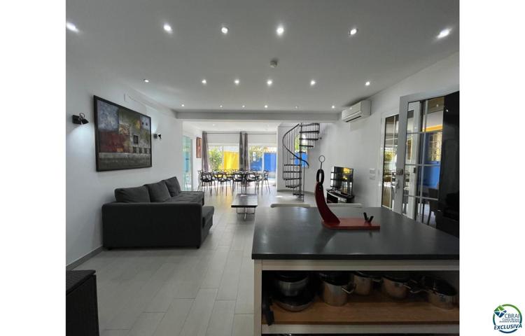 MONTSENY Exclusivo chalet con piscina, 4 dormitorios y licencia turística photo 0