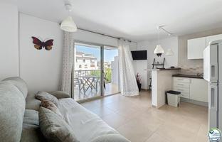 DINASTY Apartamento renovado de 1 dormitorio y terraza en Empuriabrava photo 0