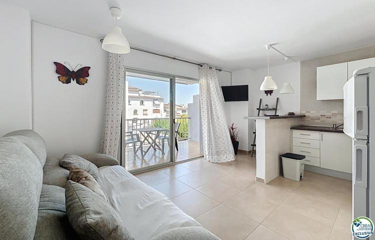 DINASTY Apartamento renovado de 1 dormitorio y terraza en Empuriabrava photo 0