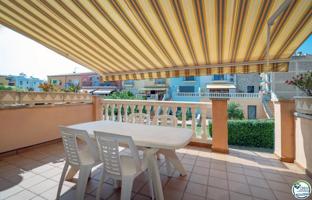 GRAN RESERVA Encantadora casa con piscina y jardines comunitarios a un paso de la playa de Empuriabrava photo 0