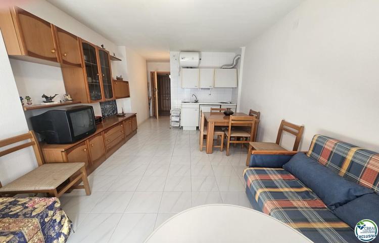 MIAMI Estudio a 50 metros de la playa de Empuriabrava photo 0