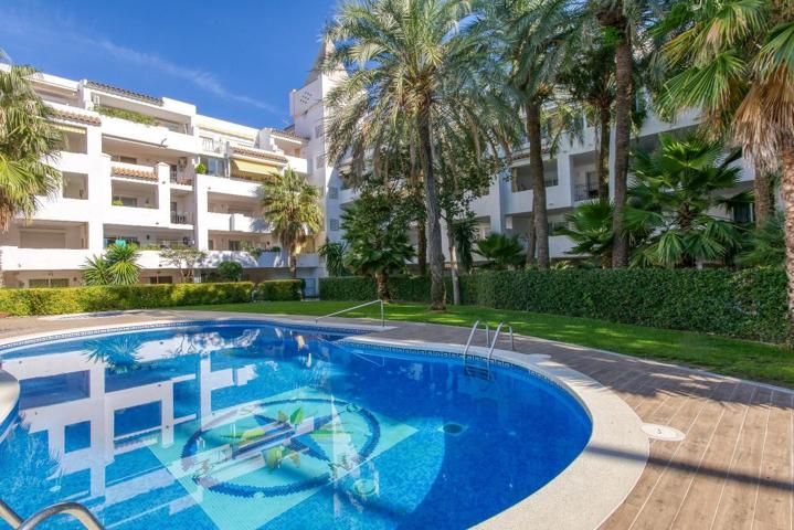SANTA MARGARIDA Acogedor apartamento con amplia terraza y acceso a jardín photo 0