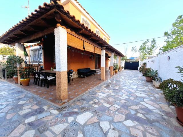 CHALET PAREADO EN HAYGON REFORMADO. photo 0