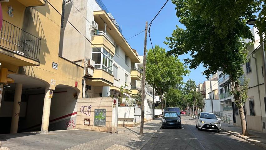 OPORTUNIDAD DE PARKING Y TRASTERO EN CALLE ALBER photo 0