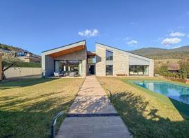 Chalet en la Seu d'Urgell - Zona Aravell photo 0