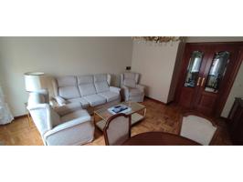 Piso en venta en Calle Lardero photo 0