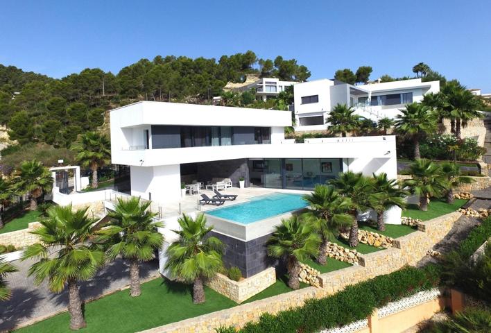 Impresionante villa de lujo moderna con vistas al mar photo 0