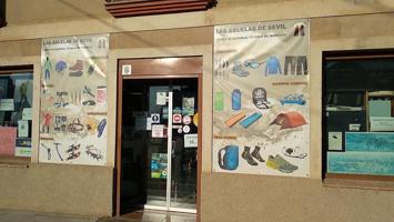 LOCAL Y NEGOCIO A LA VENTA EN ADAHUESCA photo 0