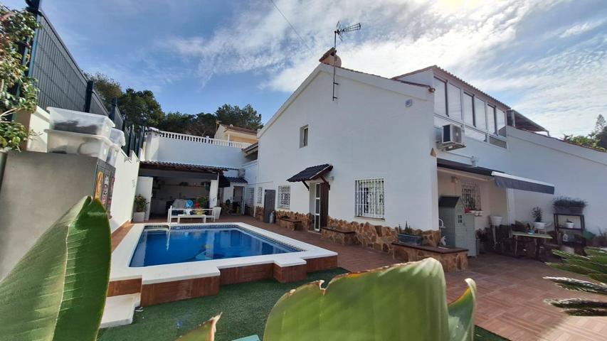Vivienda con estilo ,amplitud y luz natural en entornos comunitario photo 0