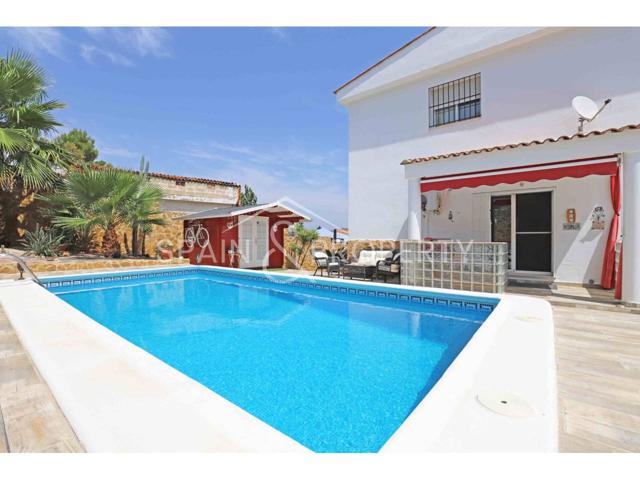 Chalet a la venta en suelo urbano en Montroy photo 0