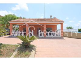 Estupenda ocasión: chalet a la venta en suelo urbano en Montserrat, Valencia. photo 0