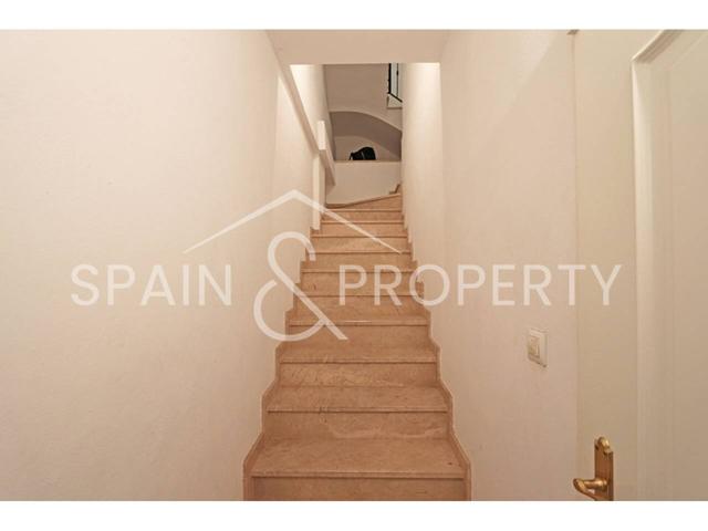 Precioso adosado a la venta en el núcleo urbano de Montroy, Valencia photo 0