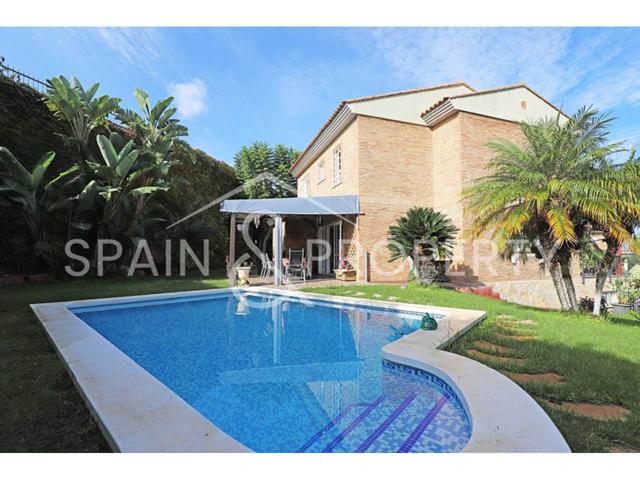 Chalet en venta en suelo urbano en Calicanto, Valencia photo 0