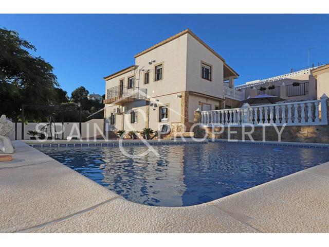 Chalet a la venta en suelo urbano en Turís, Valencia. photo 0