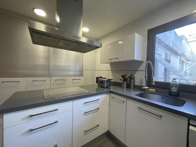 Piso En venta en Av De Portugal, Gijón photo 0