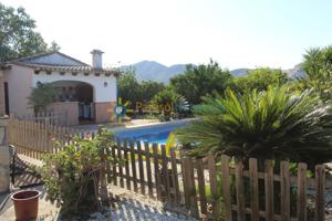 Villa en alquiler en Pego photo 0