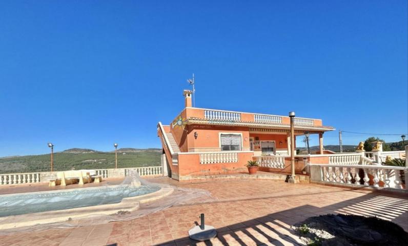 Chalet en venta en Beniganim photo 0