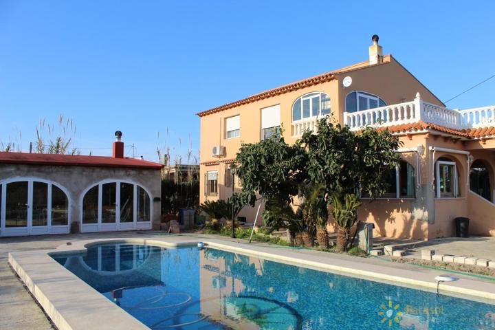 Chalet de venta en la playa de Oliva photo 0