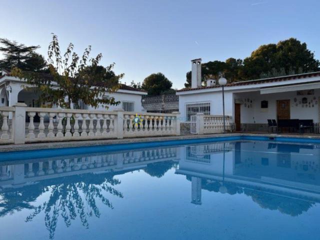 Chalet de venta en Ontinyent photo 0