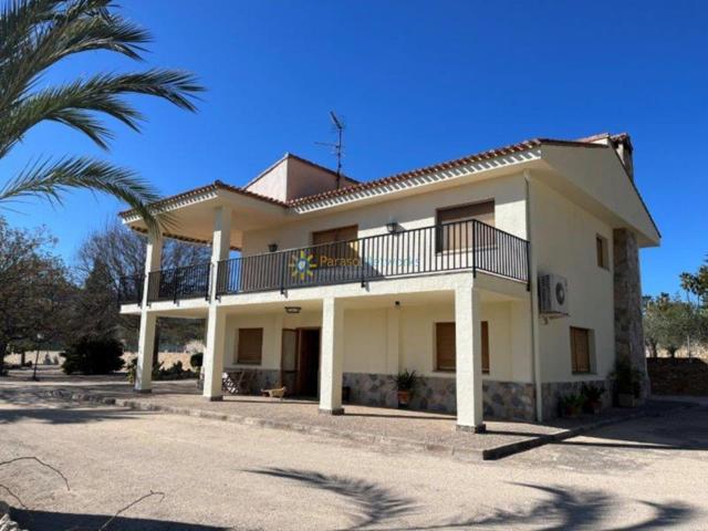 Chalet de venta en Ontinyent photo 0