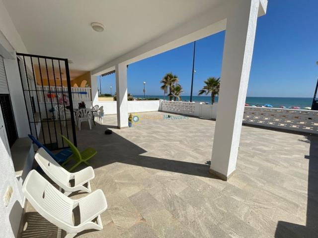 Chalet a la venta en la playa de Miramar photo 0