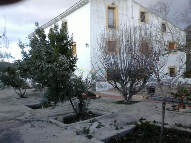 Villa de venta en Agres photo 0