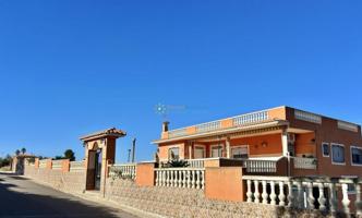Chalet en venta en Beniganim photo 0