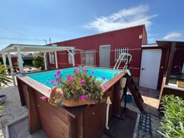 Chalet en venta en Playa de Oliva photo 0