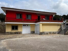 Chalet de venta en Ontinyent photo 0