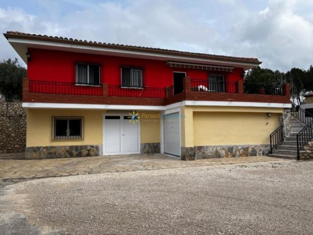 Chalet de venta en Ontinyent photo 0