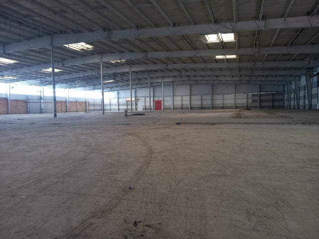 NAVE de 4.300 m2 EN MORON DE LA FRONTERA photo 0