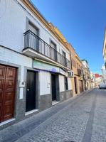 PISO + LOCALES COMERCIALES EN CORIA DEL RIO photo 0