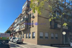 Local esquinero de 260 m² con anteproyecto de gran rentabilidad. photo 0