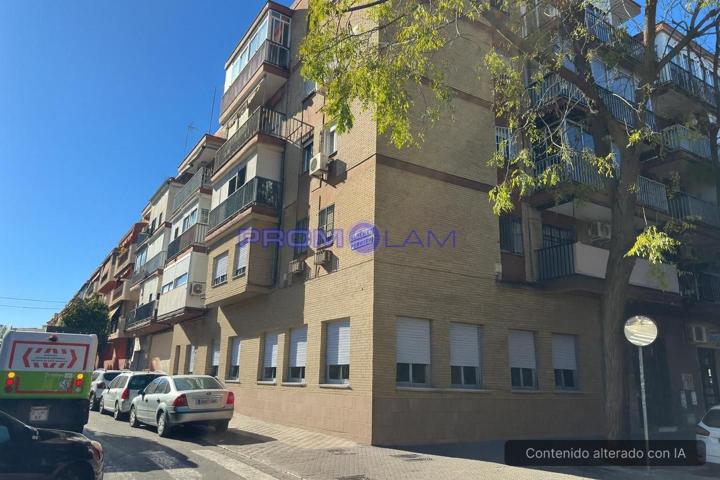 Local esquinero de 260 m² con anteproyecto de gran rentabilidad. photo 0