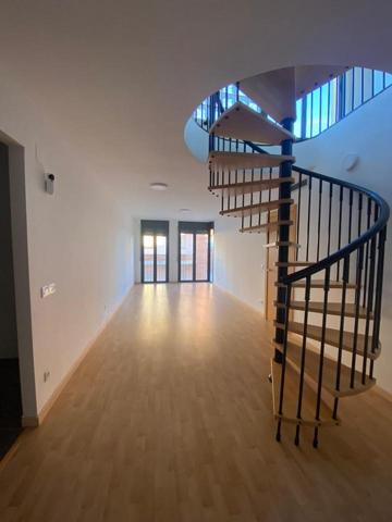 DÚPLEX EN SUNYER photo 0