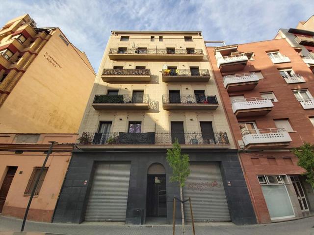 LOCALES EN LLEIDA photo 0