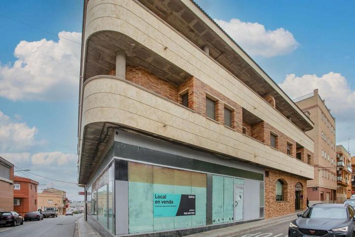 LOCALES EN LLEIDA photo 0