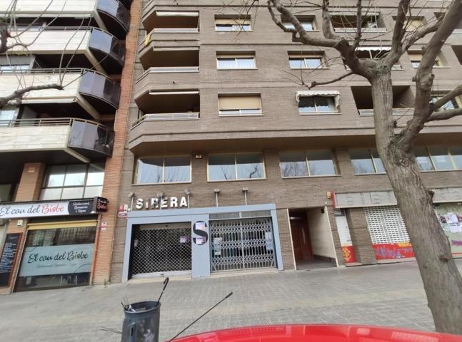 LOCALES EN LLEIDA photo 0