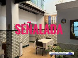 Casa en venta en PLAZA DE LA MERCED photo 0