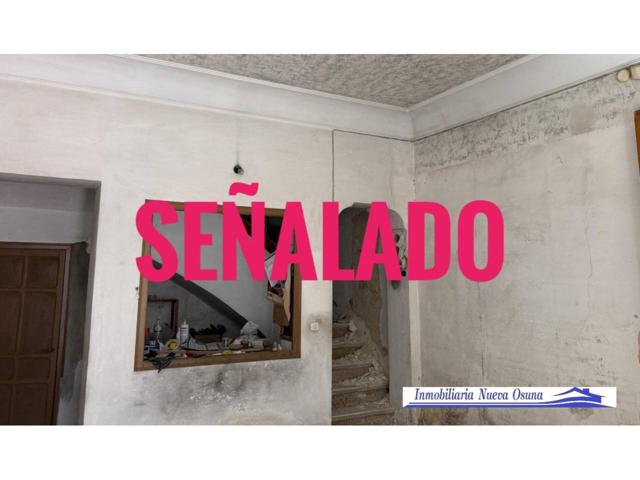 Local en venta en Osuna photo 0