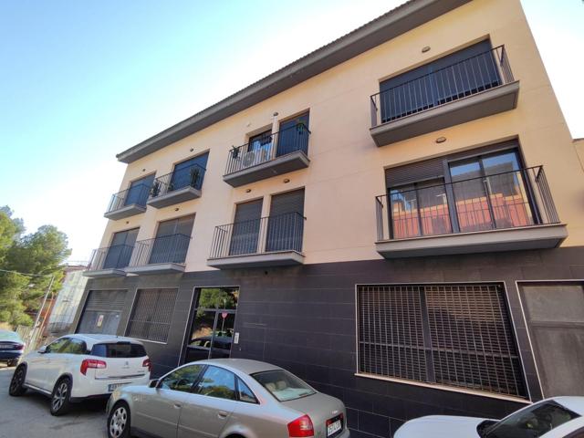 SE ALQUILA ESTUPENDO PISO CON GARAJE Y TRASTERO EN NAQUERA photo 0