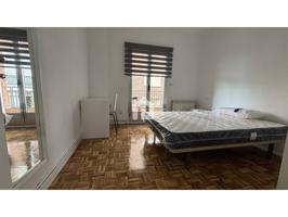 🎓 ¡Habitaciones en alquiler para estudiantes! Piso reformado a estrenar en el centro de Talavera photo 0