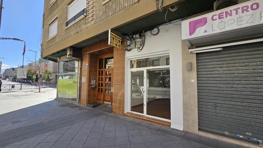 Local en Calle Arabial junto Hipercor photo 0