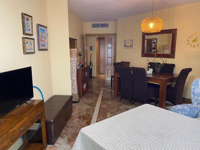 Piso con cochera junto ALDI Camino de Ronda photo 0