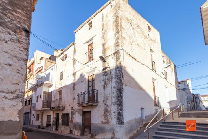 CASA ESQUINERA EN VENTA EN SANTA BARBARA (TARRAGONA) photo 0