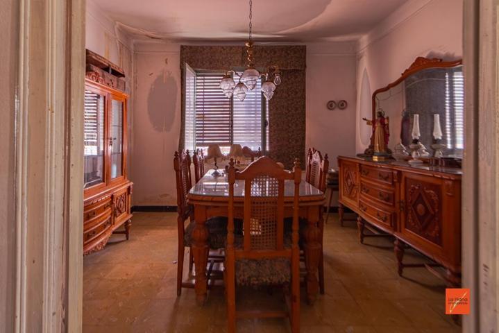 CASA ESQUINERA CON ALMACÉN EN VENTA EN SANTA BARBARA (TARRAGONA) photo 0