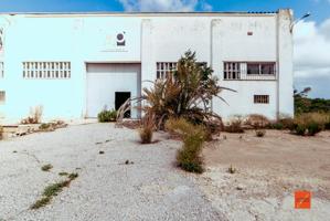 NAVE INDUSTRIAL EN VENTA EN CAMARLES (TARRAGONA) photo 0