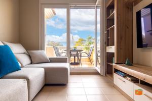 APARTAMENTO EN PRIMERA LINEA CON LICENCIA TURÍSTICA EN RIUMAR (TARRAGONA) photo 0