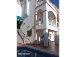 Chalet en venta Nerja con 5 dormitorios y piscina privada photo 0