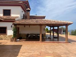 Villa en venta Sayalonga con 6 dormitorios y piscina photo 0